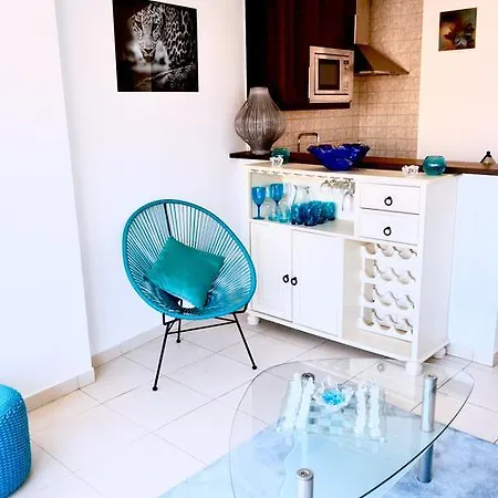Remi Apartment *