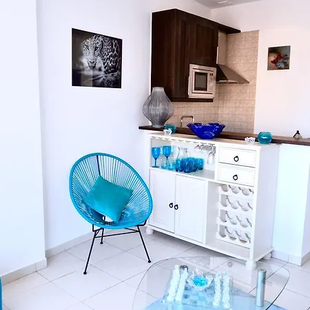 Remi Apartment *